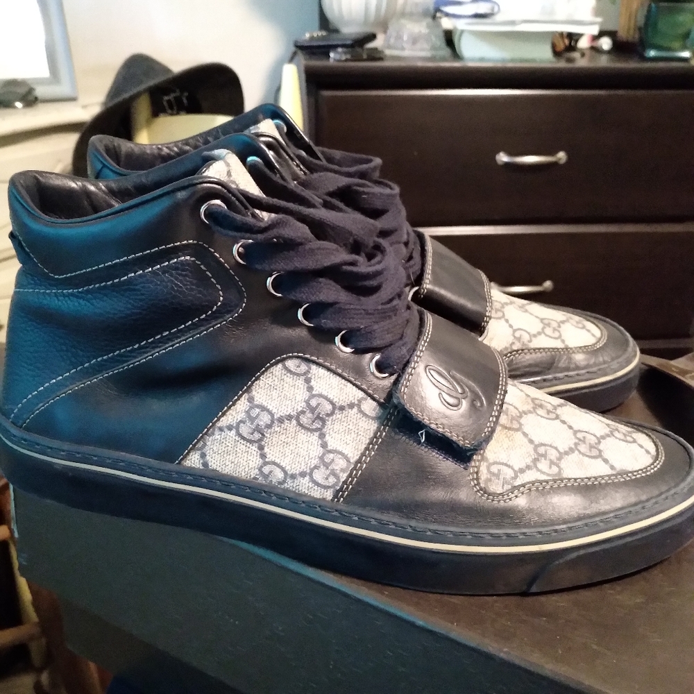 Gucci shoes